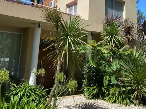 Casa en Venta en Carilo, USD 490.000