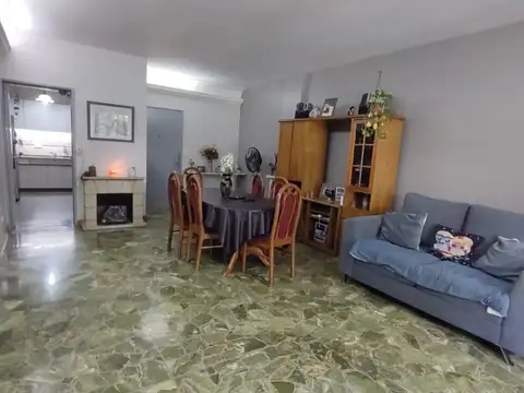 Av Cnel I Warnes 300