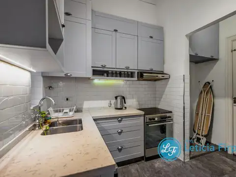 Hermoso departamento antiguo, reciclado en el "¨Pasaje Europa"