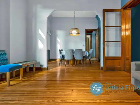 Hermoso departamento antiguo, reciclado en el "¨Pasaje Europa"