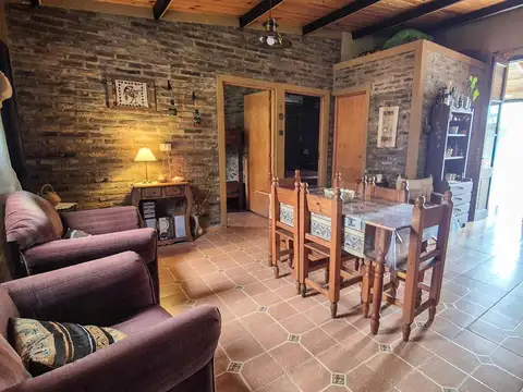 Casa 3 ambientes con 2 baños