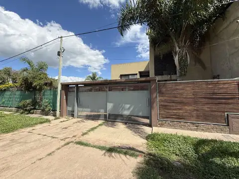 SE VENDE GRAN CASA EN SANTO TOMÈ – APTA CRÈDITO