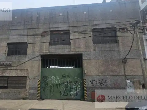 Depósito/ Galpón de 2286 m2 en Avellaneda - VENTA - ALQUILER