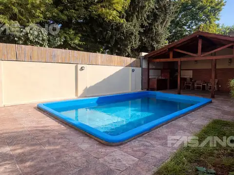 Depto Tipo Casa 4 ambientes con 2 baños