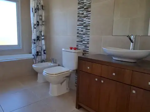 Casa en Venta en Puertos - Barrio Vistas, USD 325.000