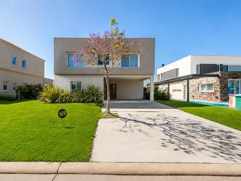 Av de los Lagos. Barrio Vistas, Puertos del Lago, Escobar, GBA Norte al 1600