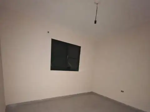 Casa en Alquiler en Villa El Libertador, $ 350.000