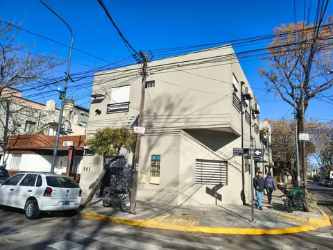 Depto Tipo Casa 2 ambientes con 1 baño