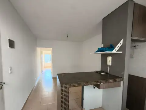 EXC. 2 AMB EN PLANTA ALTA PROX A ACCESOS (VILLATE AL 3600) SIN EXPENSAS 