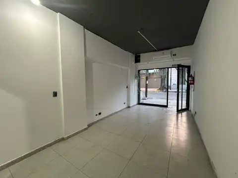 Local en Alquiler en Boca, $ 800.000