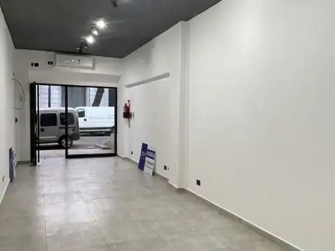 Local en Alquiler en Boca, $ 800.000