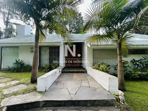 Casa de 4 dormitorios en San Rafael. Punta del Este