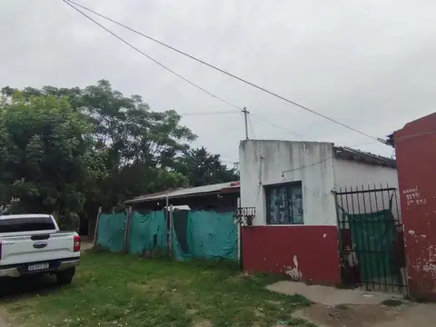 Casa 6 ambientes con 4 baños