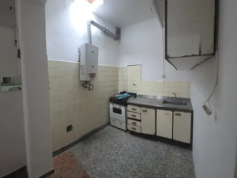 CASA DE 7 AMBIENTES EN VENTA, PARQUE CHACABUCO