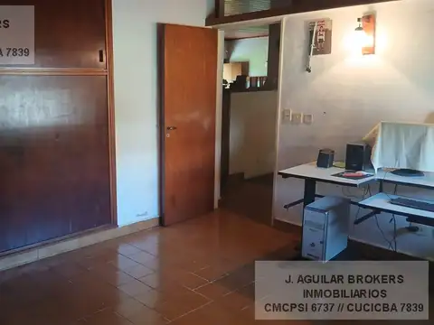 Casa 6 ambientes con 3 baños