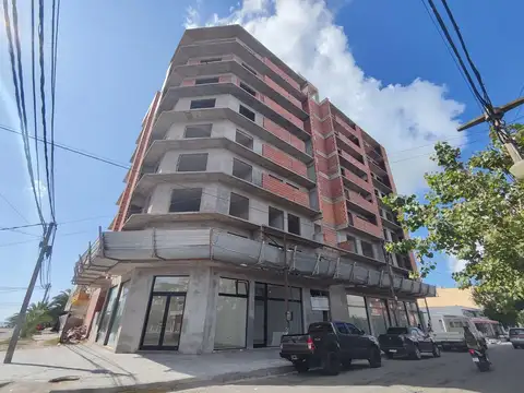 DEPARTAMENTOS 2 AMBIENTES CON COCHERA A 100MTS DEL MAR!