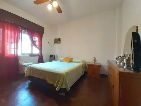 Casa Tres dormitorios, con pileta