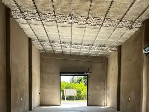 Depósito en Los Cardales