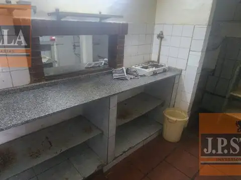 Local Comercial 108 m² - 12 m de frente s/ Arieta - S.Justo (Ctro)