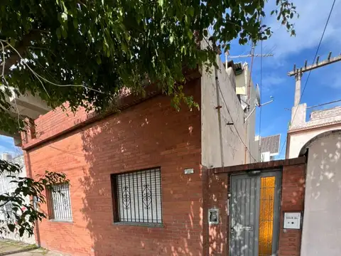 VENTA DE PH AL FRENTE 3 AMB CON TERRAZA Y LAVADERO
