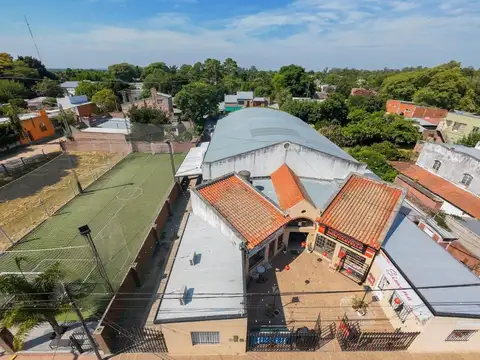 SE VENDE SALON DE EVENTOS, 4 LOCALES Y CANCHA F5