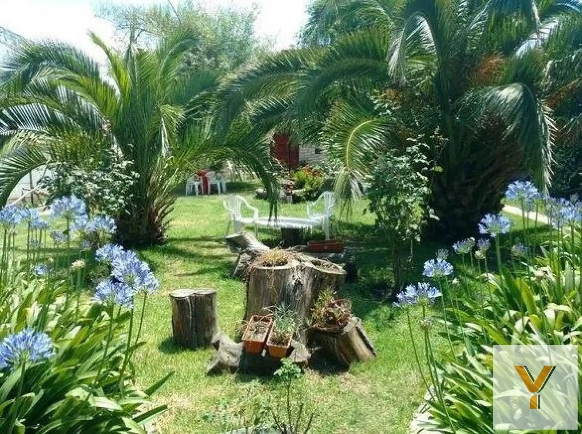 Chalet venta -6 dormitorios-4 baños-700mts2 totales- Barrio Chapadmalal