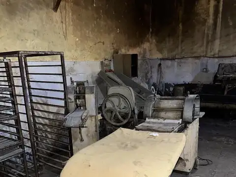 Fondo Comercio en Alquiler en Jauregui Jose Maria, $ 500.000