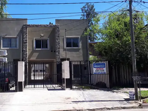 DUPLEX EN VENTA : 3 AMBIENTES : ITUZAINGO NORTE