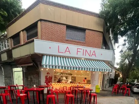 ESQUINA SIN EXPENSAS CON SOTANO HABILITADO CON DECK