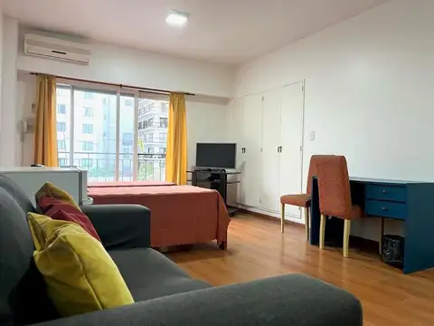 MONOAMBIENTE LUMINOSO EN ZONA PREMIUM DE RETIRO