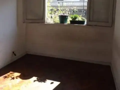 Depto Tipo Casa en Venta en Villa Crespo, USD 155.000