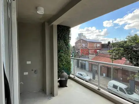 Venta Departamento - Monoambiente divisible - Balcon aterrazado - Kamado - Energia Solar
