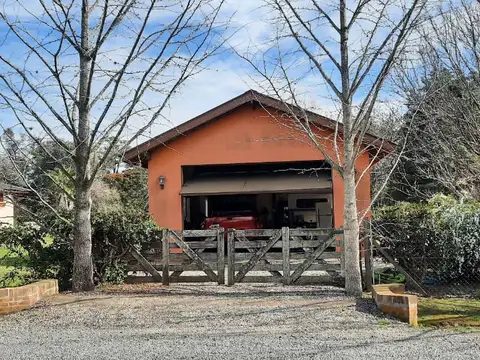 Casa 4 ambientes con 4 baños