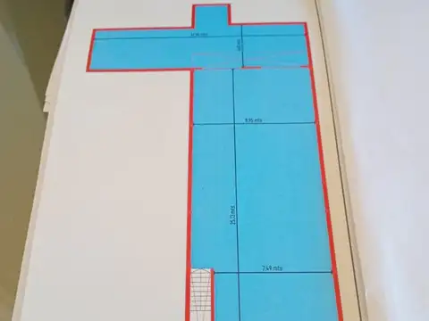 VENDEMOS LOCAL DE 300 METROS TOTALES