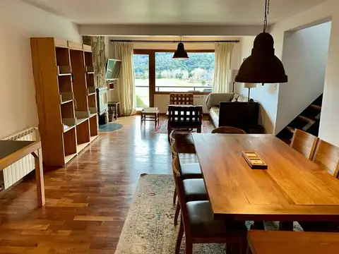 Departamento de 4 dormitorios con vistas a cerros