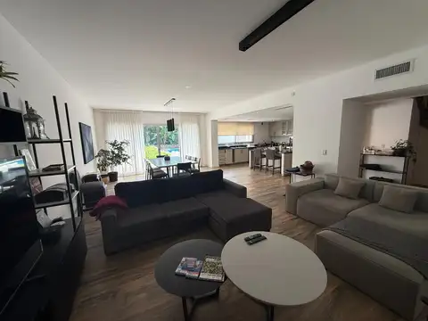 Casa en Alquiler al Norte