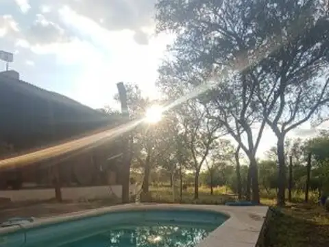 Casa 6 ambientes con 2 baños
