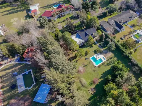 Venta casa 3 ambientes con amplio parque y pileta en Escobar - Barrio Portal de Escobar