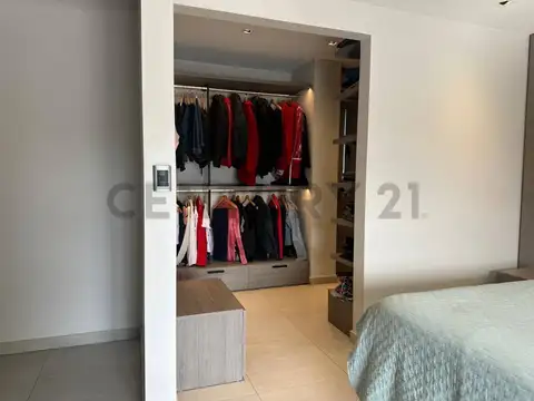 CENTURY 21 LOPEZ VENDA CASA EN GUAYMALLEN BARRIO PRIVADO LA BAJADA