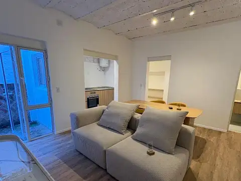 Se vende casa de pasillo de 2 dormitorios en Rosario