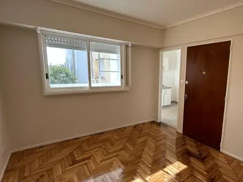 DEPARTAMENTO 2 AMB. FRENTE CON BALCON Y LAVADERO
