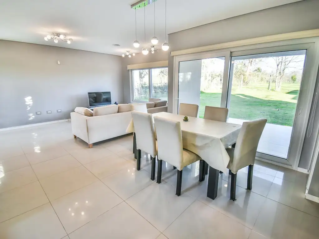 Casa en Fincas de Hudson de 3 dormitorios