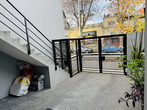 Depto Tipo Casa en Venta en Villa Devoto, USD 240.000