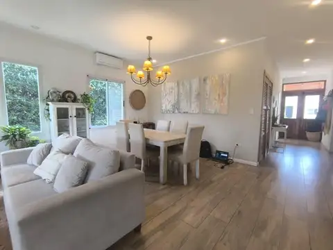 Casa 4 ambientes con 1 baño