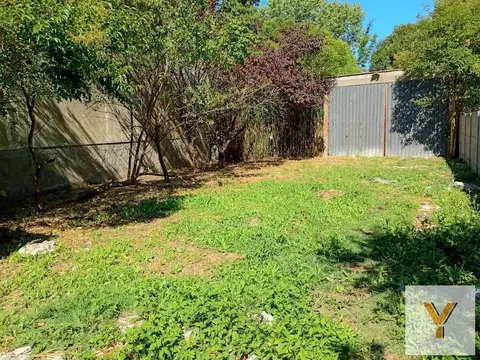 Terreno en Venta 76  mts Fondo