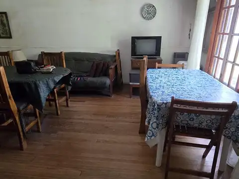 Casa 6 ambientes con 3 baños