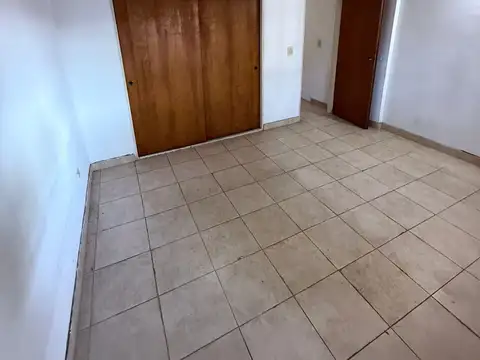 Dúplex en alquiler c/ cochera en San Miguel
