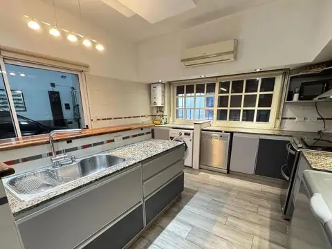 Casa en Venta en Pompeya, USD 198.000