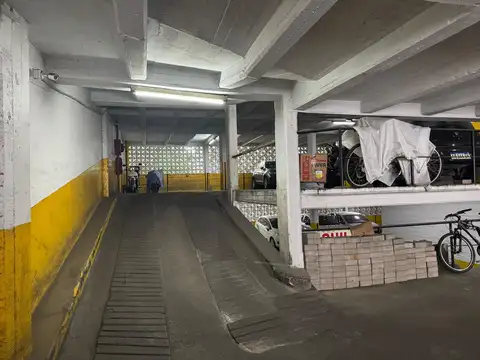 VENTA COCHERA EN EDIFICIO COCHERAS EN COLEGIALES