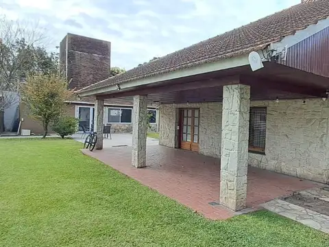 Casa 5 ambientes Quilmes en Venta